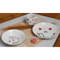 KC-00143 / cena fina de la porcelana fijada / diseño rojo de la cara de la sonrisa